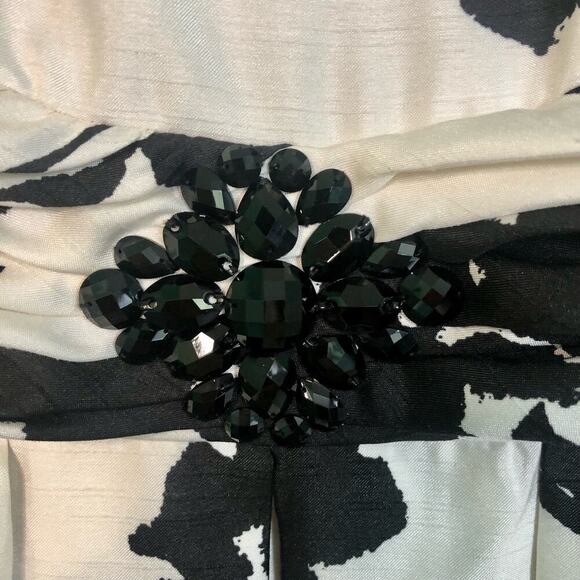 Jessica Howard Black & White Floral Cocktail Party Formal Dress - Size 14P - Picture 4 of 10